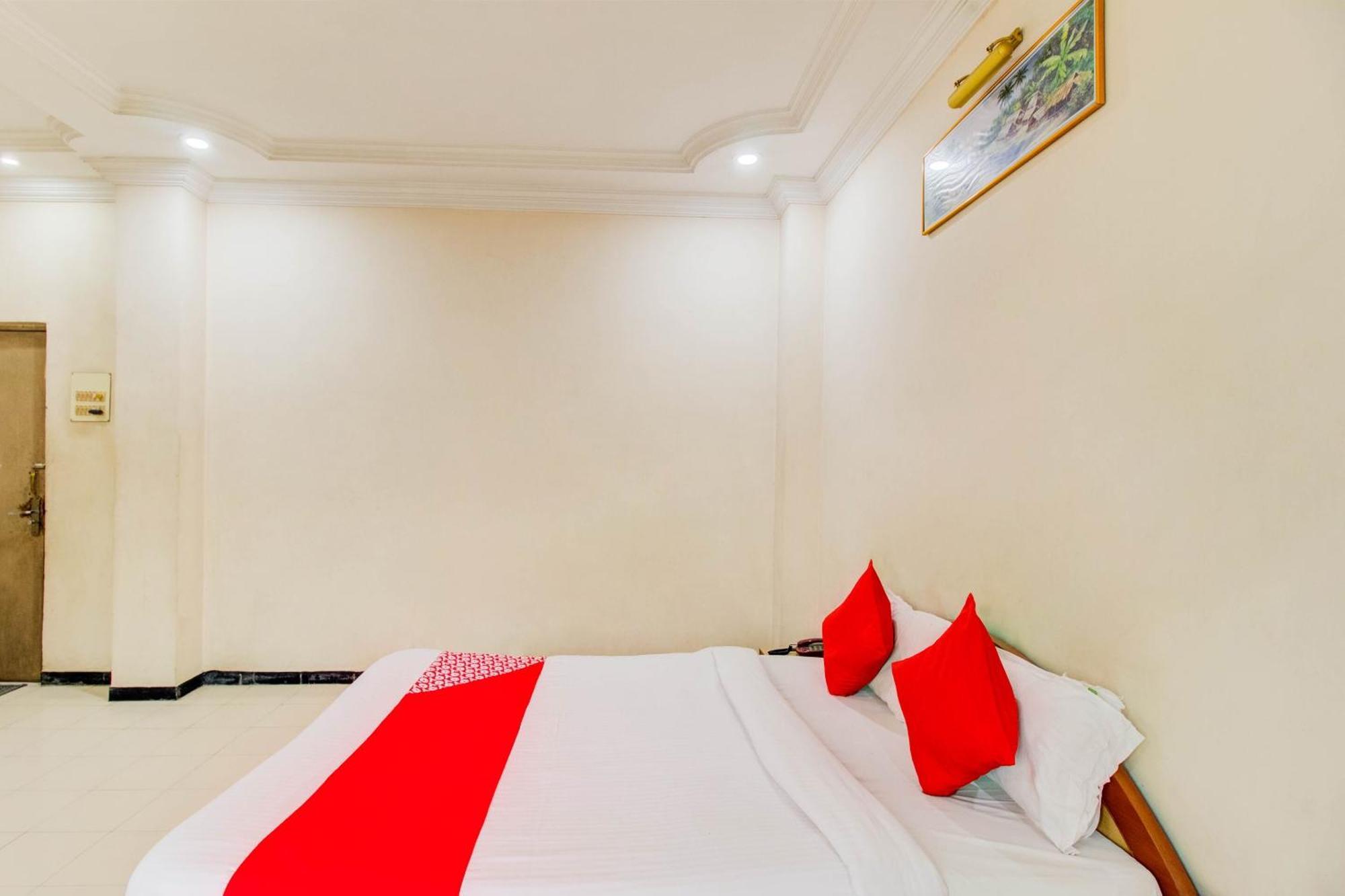 Hotel O Sri Jai Palace Nashik Zewnętrze zdjęcie